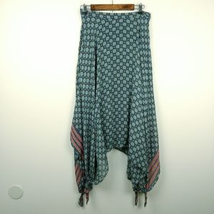 SOPRANO Handkerchief Tassel Hem Skirt